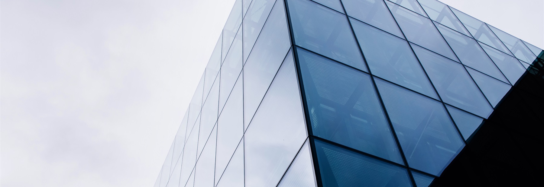 545657470 GlassOfficeBuilding UNUSED